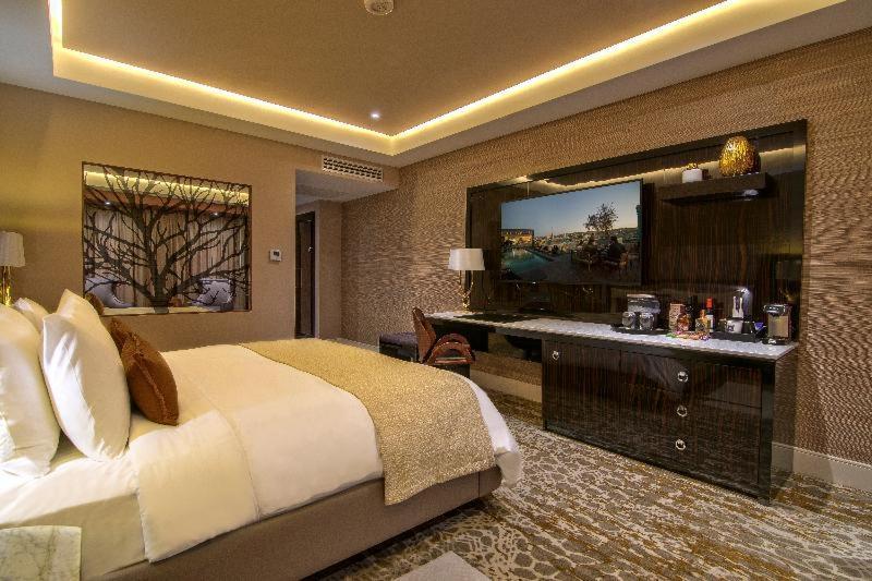 K Tower Boutique Hotel By Lucerna Tijuana Oda fotoğraf